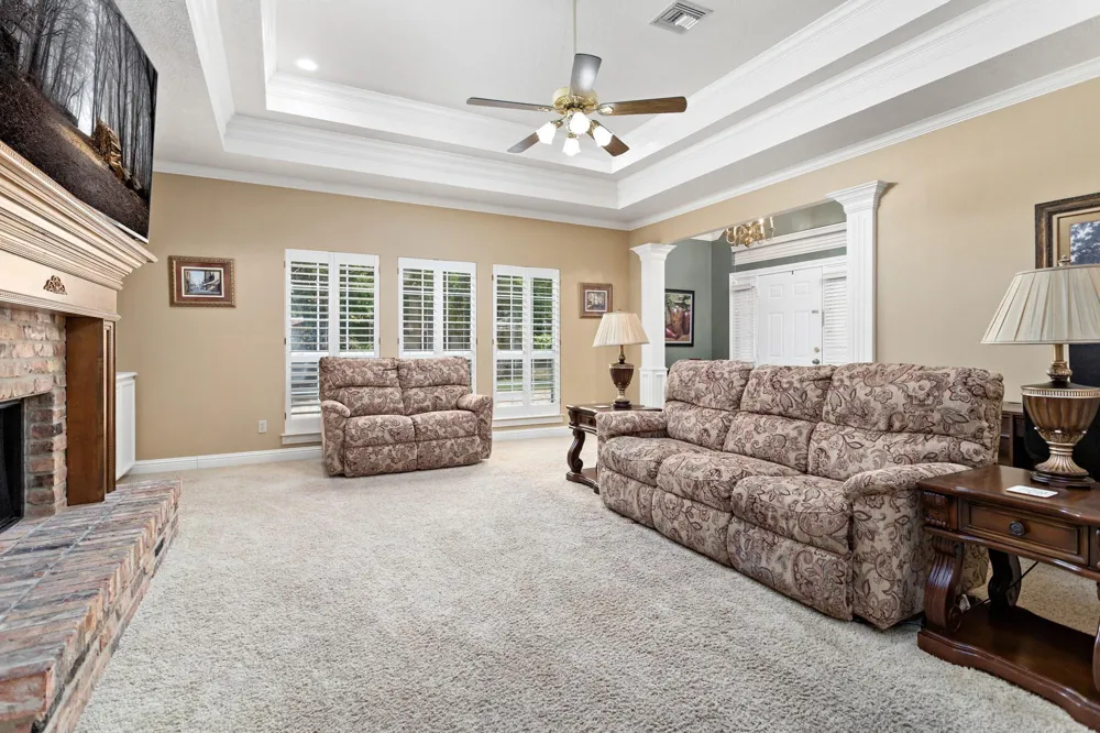 21 Sandelwood Trl Trail Beaumont, TX 77706