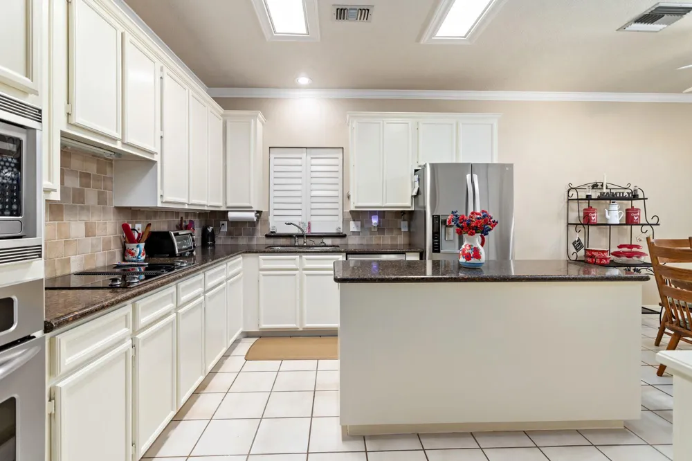 21 Sandelwood Trl Trail Beaumont, TX 77706