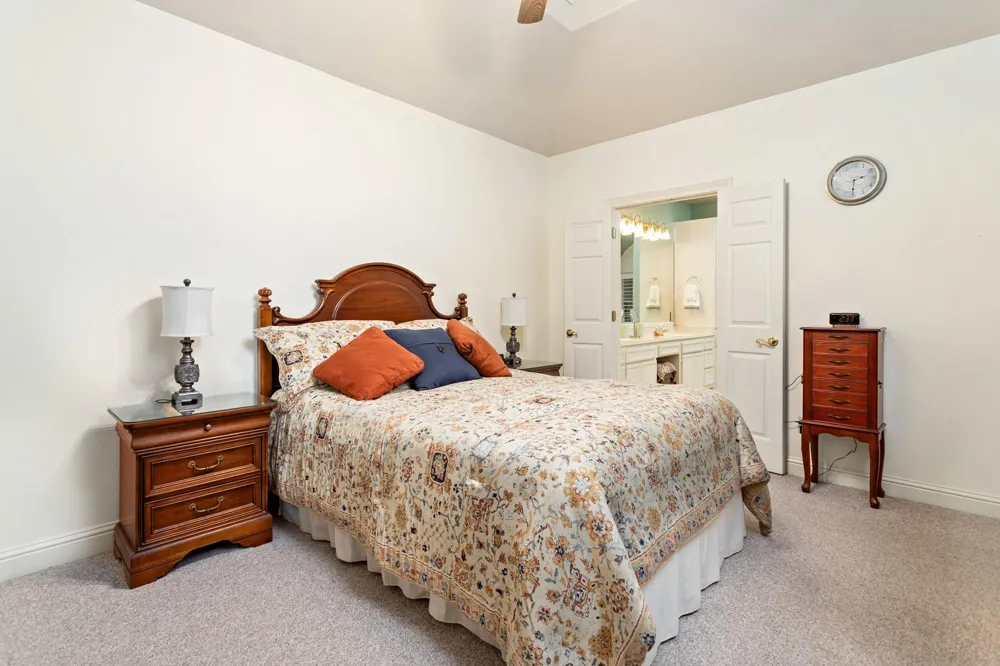 21 Sandelwood Trl Trail Beaumont, TX 77706