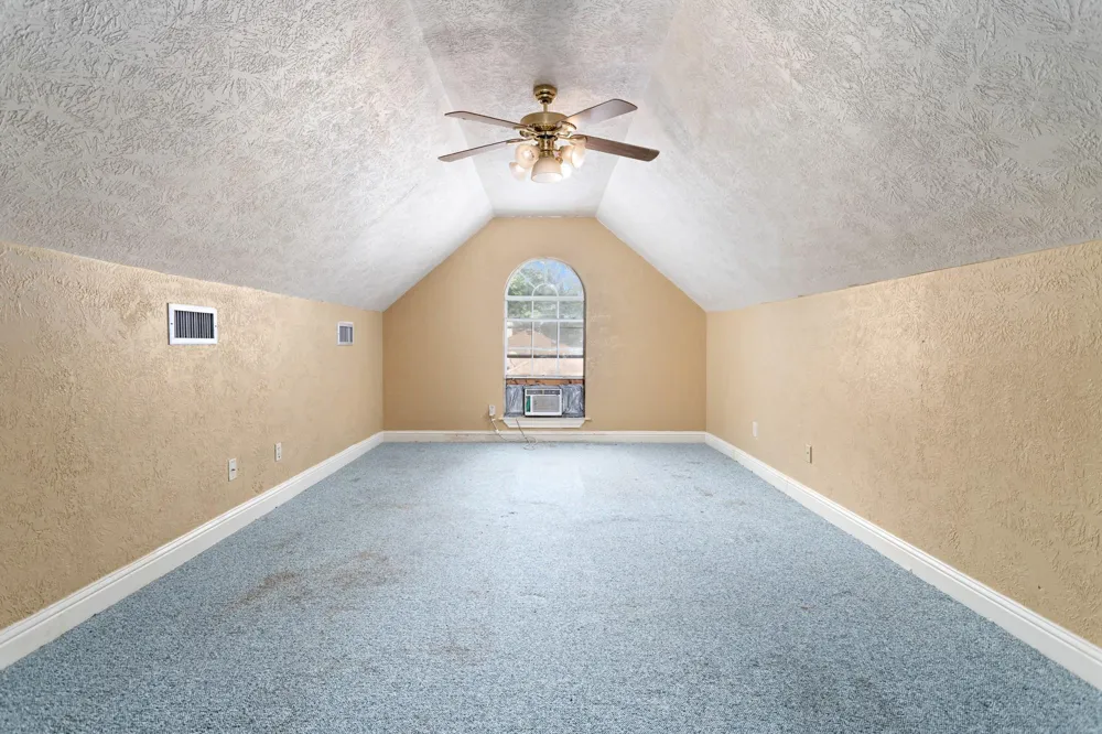 21 Sandelwood Trl Trail Beaumont, TX 77706
