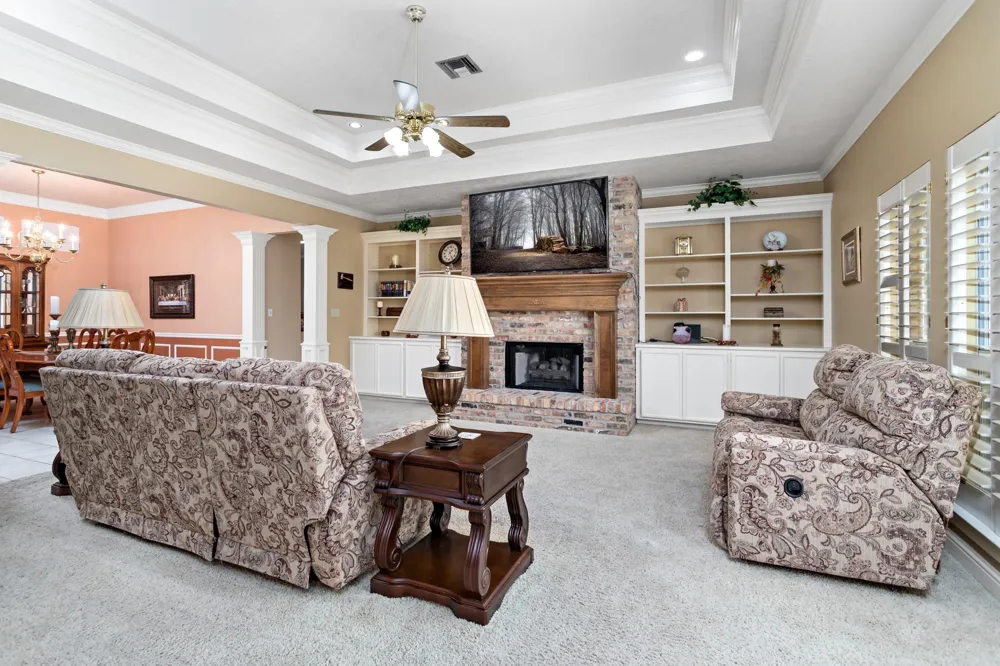 21 Sandelwood Trl Trail Beaumont, TX 77706