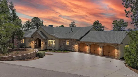 425 Tam O Shanter Way