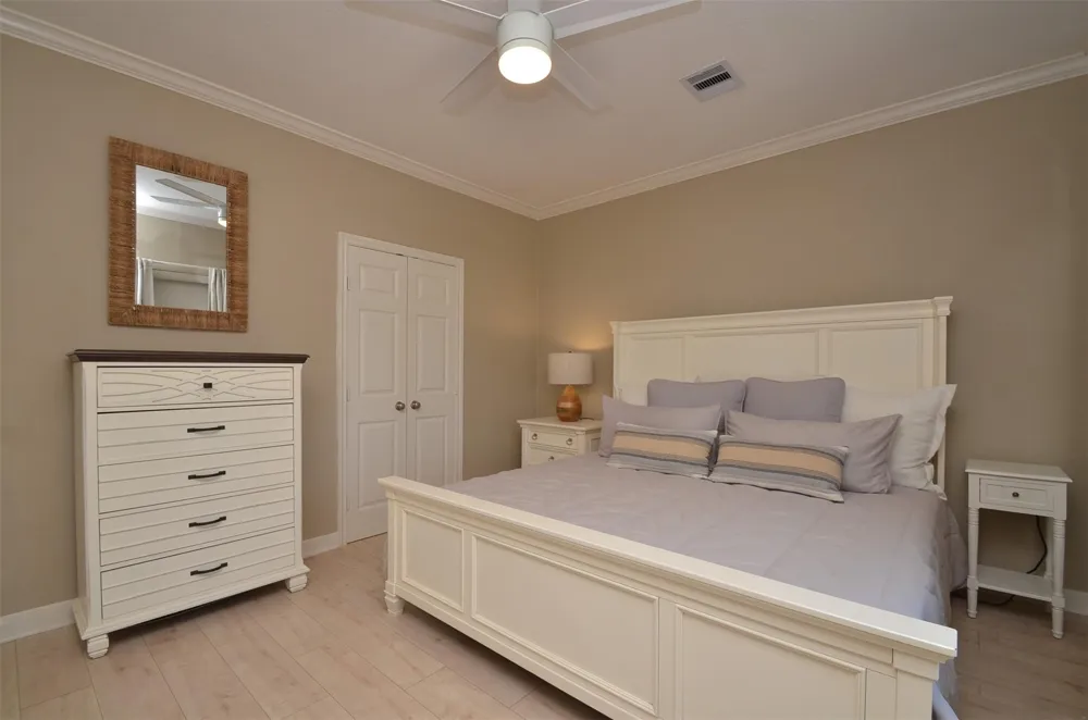 13823 Mutiny Lane Galveston, TX 77554