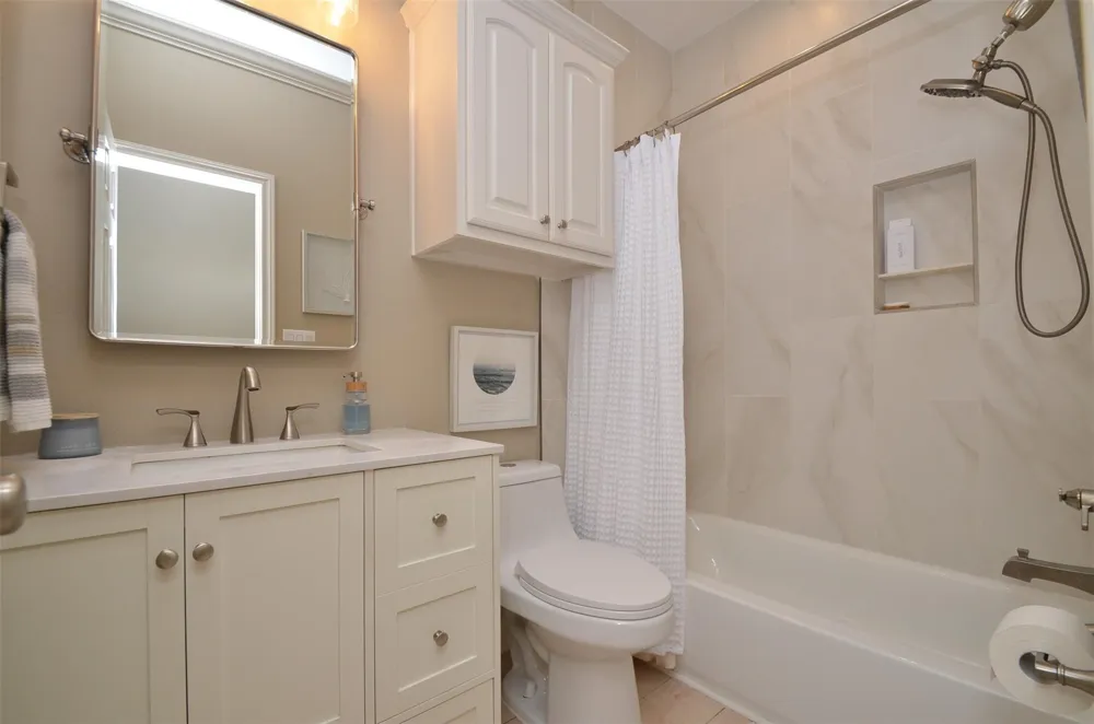 13823 Mutiny Lane Galveston, TX 77554