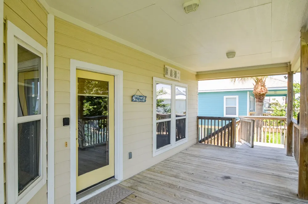 13823 Mutiny Lane Galveston, TX 77554