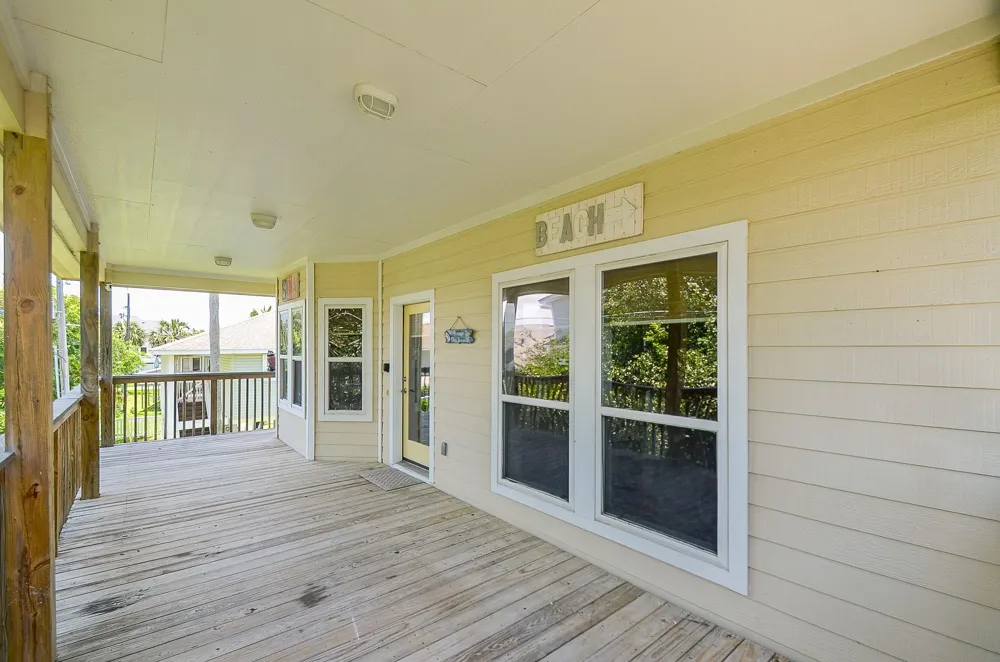13823 Mutiny Lane Galveston, TX 77554