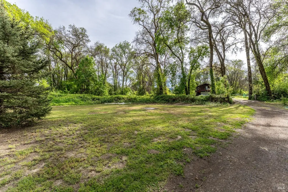 24271 Shady Lane Covelo, CA 95428