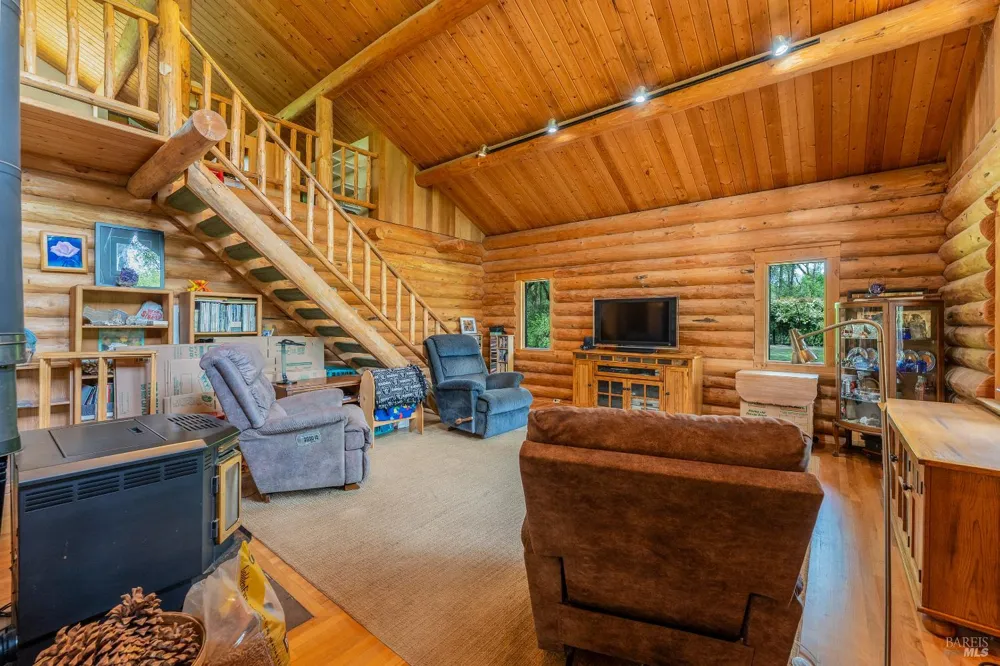24271 Shady Lane Covelo, CA 95428