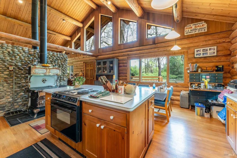24271 Shady Lane Covelo, CA 95428