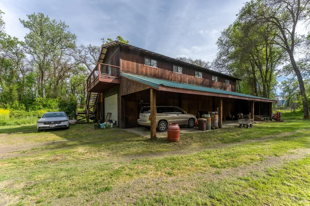 24271 Shady Lane Covelo, CA 95428