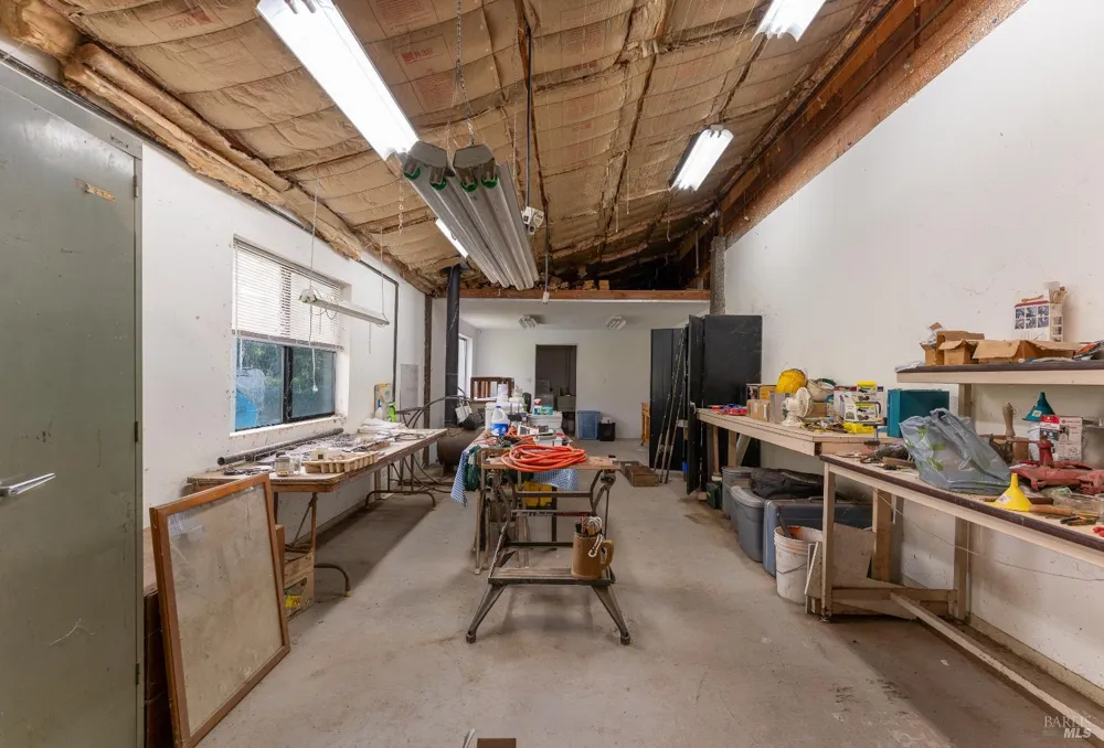 24271 Shady Lane Covelo, CA 95428