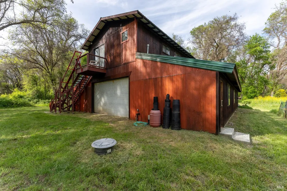 24271 Shady Lane Covelo, CA 95428