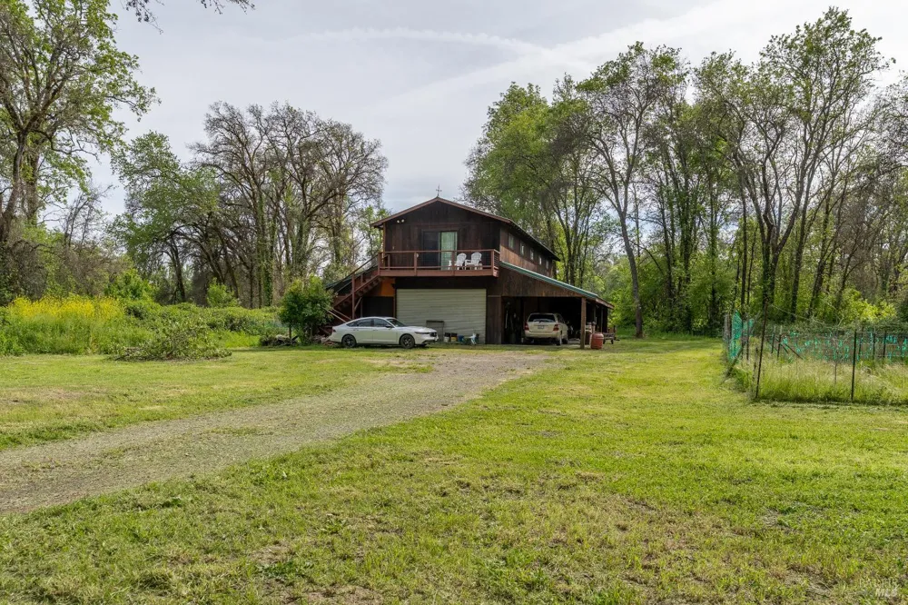 24271 Shady Lane Covelo, CA 95428