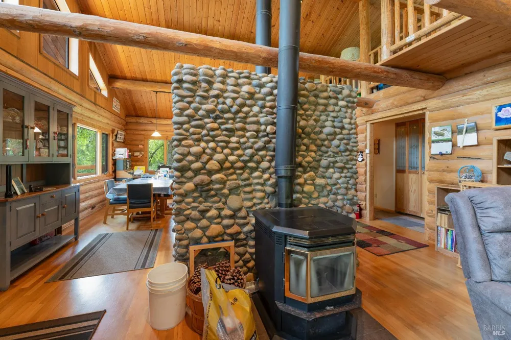 24271 Shady Lane Covelo, CA 95428