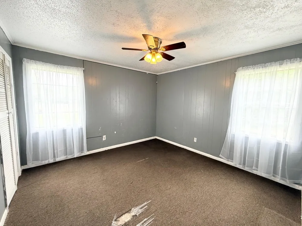 204 Us Highway 287 Elkhart, TX 75839