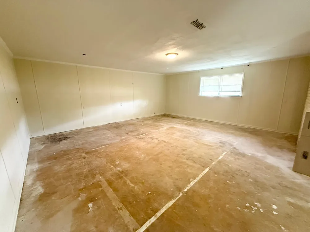 204 Us Highway 287 Elkhart, TX 75839