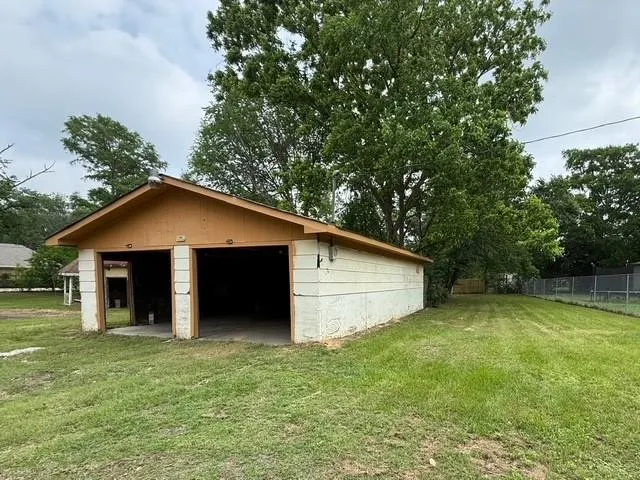 204 Us Highway 287 Elkhart, TX 75839