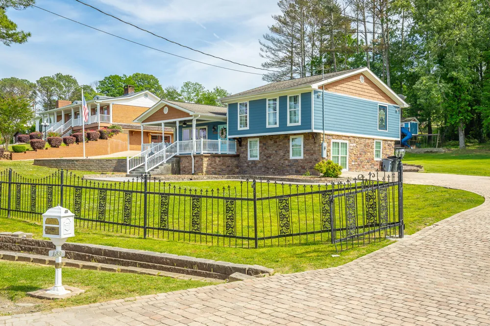 133 County Road 206 Bridgeport, AL 35740