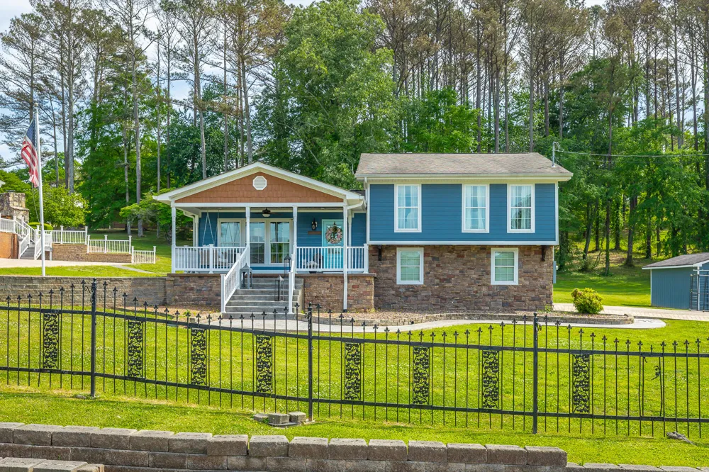 133 County Road 206 Bridgeport, AL 35740