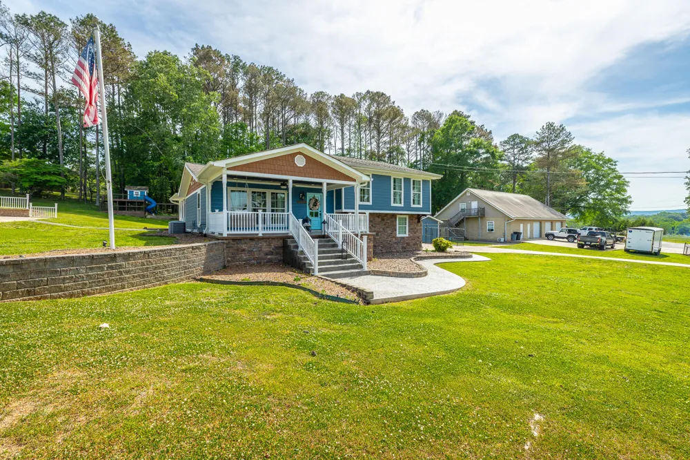 133 County Road 206 Bridgeport, AL 35740