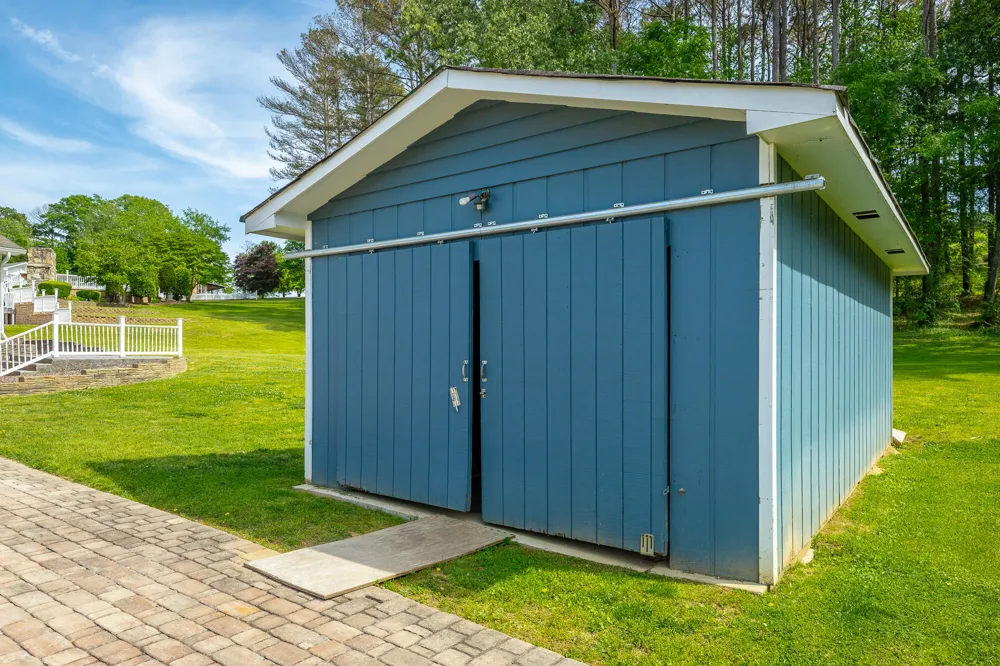 133 County Road 206 Bridgeport, AL 35740