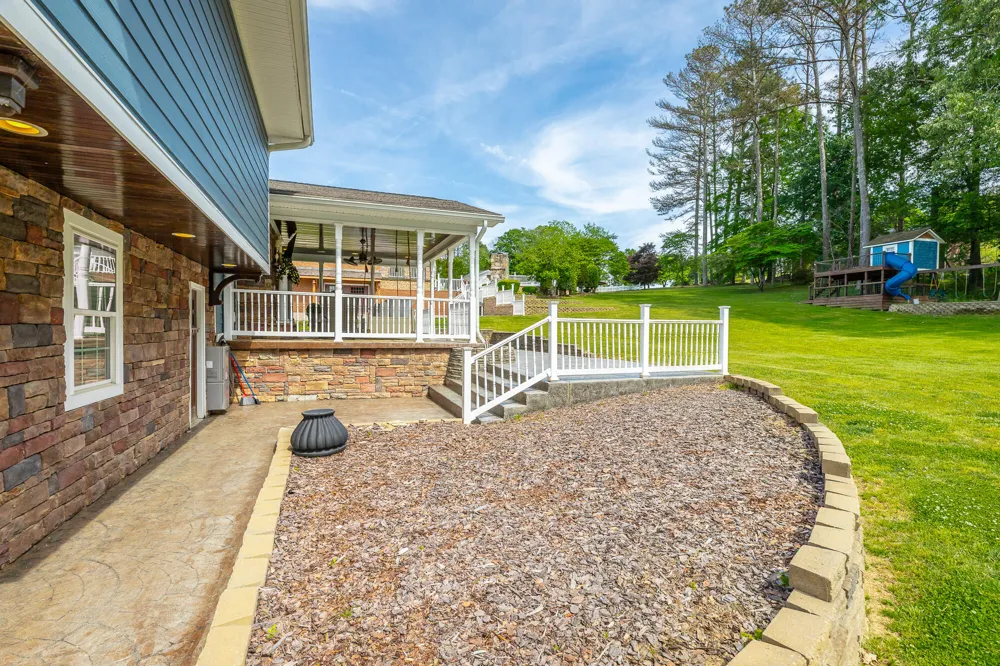 133 County Road 206 Bridgeport, AL 35740