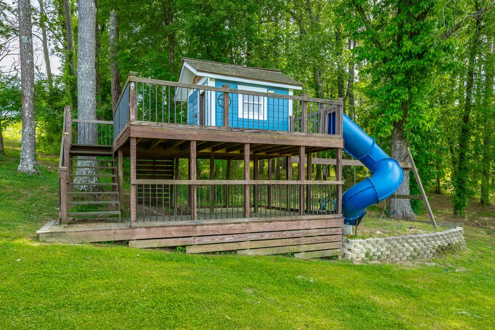133 County Road 206 Bridgeport, AL 35740