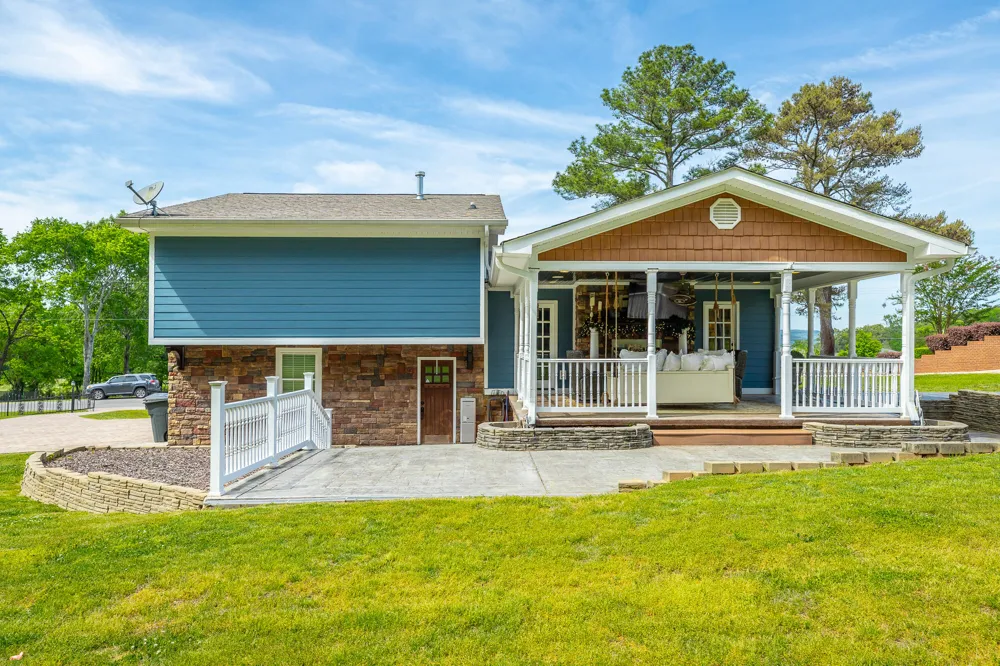 133 County Road 206 Bridgeport, AL 35740