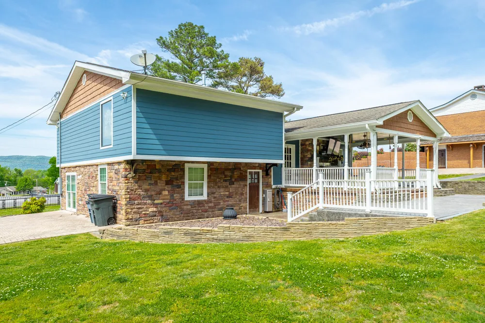 133 County Road 206 Bridgeport, AL 35740