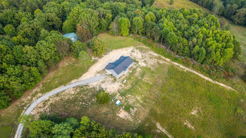 610 Summer City Firetower Road Pikeville, TN 37367