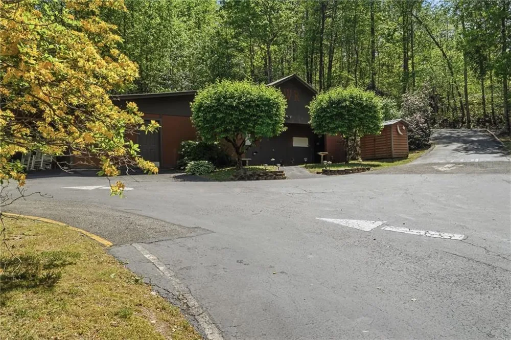 5730 Highway 356 Sautee Nacoochee, GA 30571