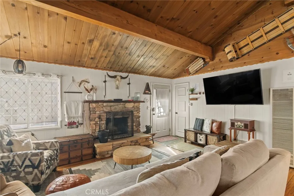 1029 W Aeroplane Big Bear City, CA 92314