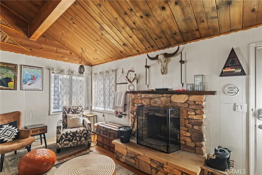 1029 W Aeroplane Big Bear City, CA 92314