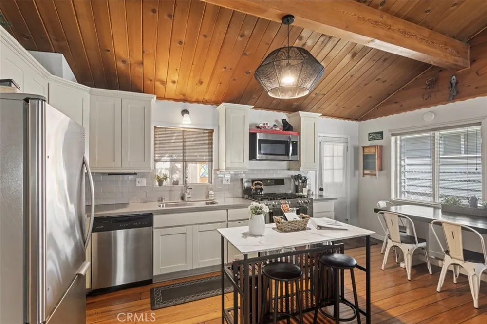 1029 W Aeroplane Big Bear City, CA 92314
