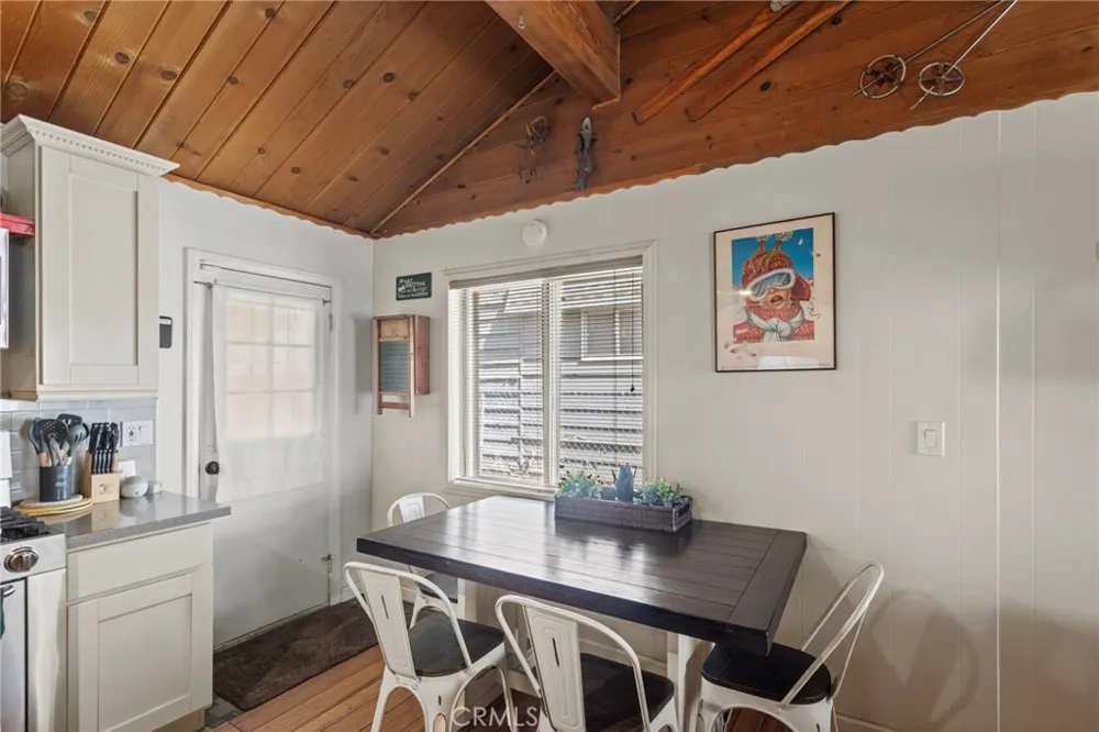1029 W Aeroplane Big Bear City, CA 92314