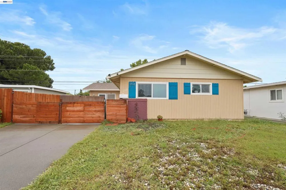 1712 Utah St Fairfield, CA 94533