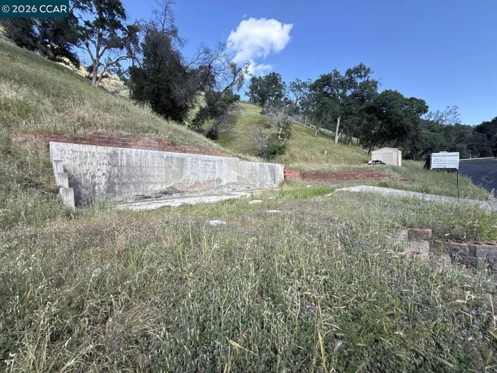 1090 Arroyo Grande Dr Napa, CA 94558
