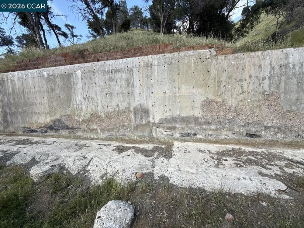 1090 Arroyo Grande Dr Napa, CA 94558