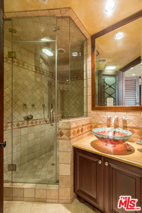 119 Via Marina Marina del Rey, CA 90292