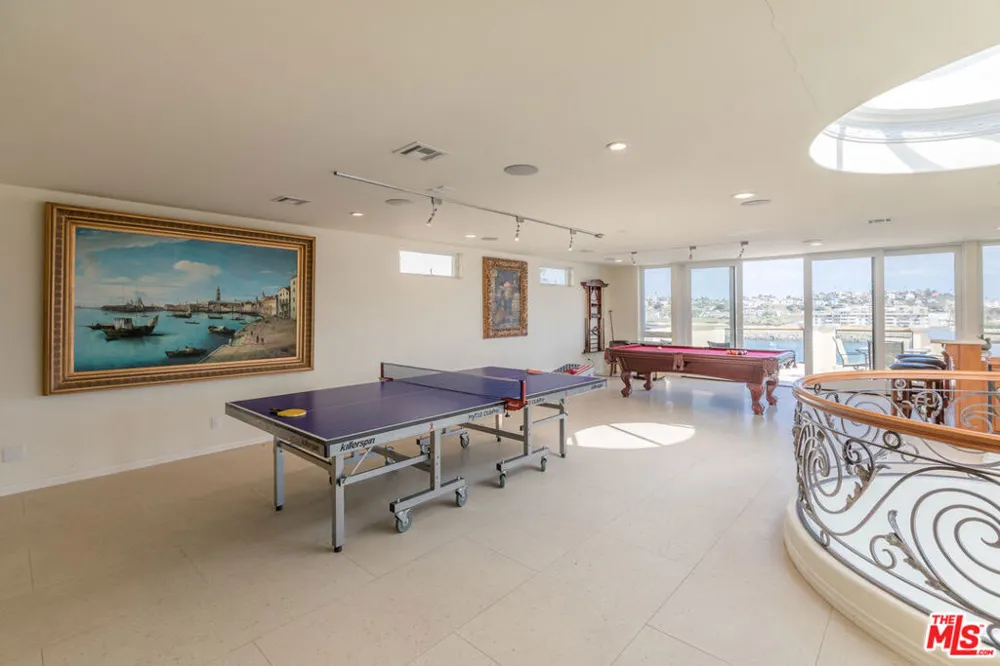 119 Via Marina Marina del Rey, CA 90292
