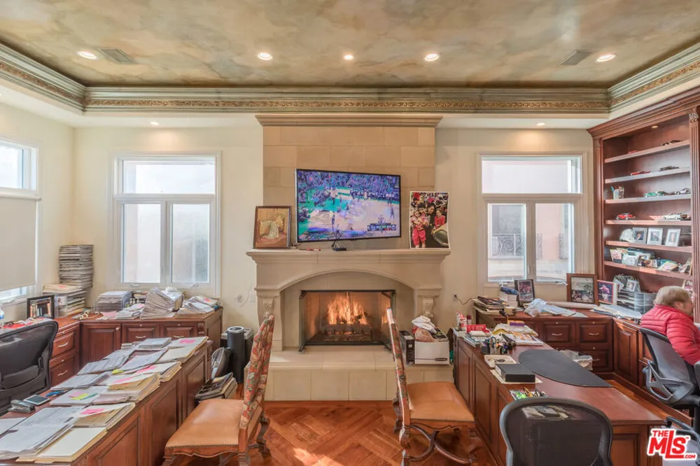 119 Via Marina Marina del Rey, CA 90292