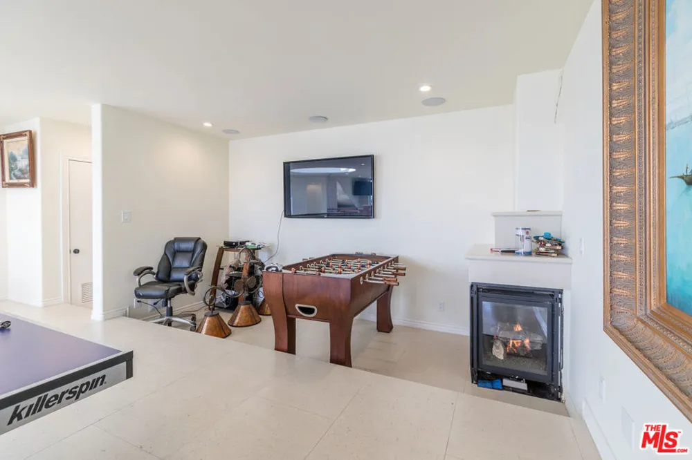 119 Via Marina Marina del Rey, CA 90292