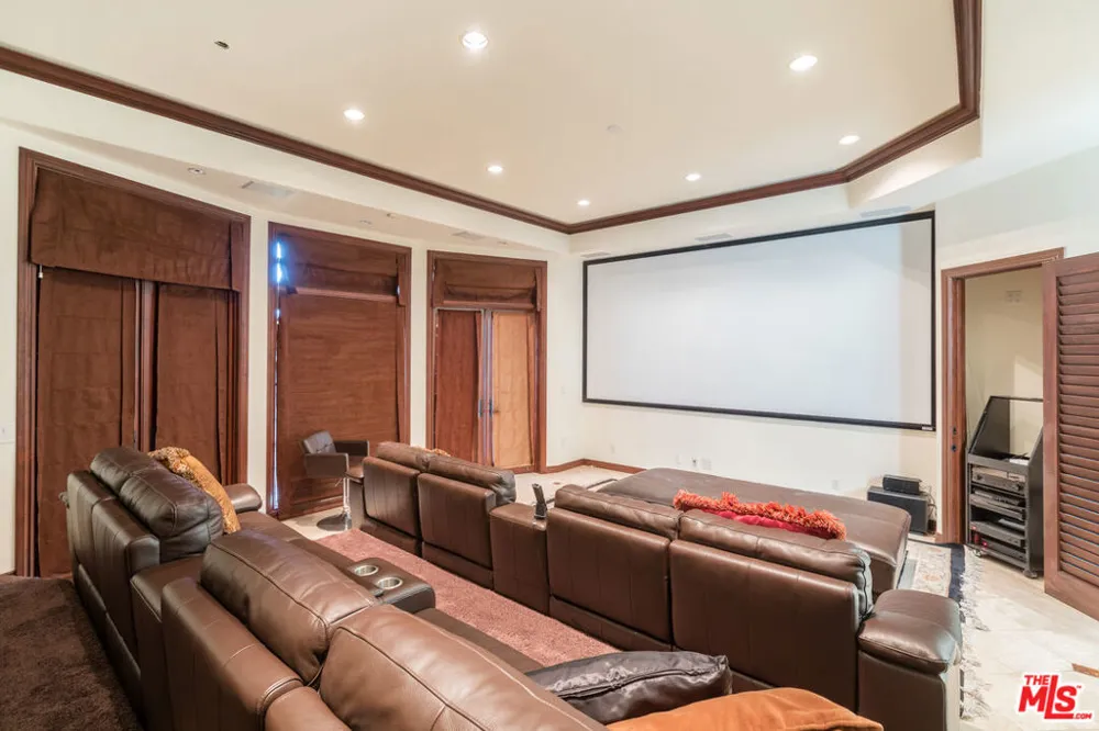 119 Via Marina Marina del Rey, CA 90292