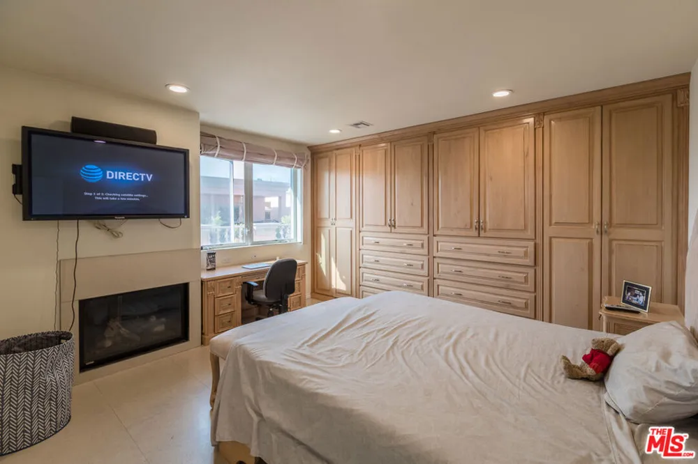 119 Via Marina Marina del Rey, CA 90292