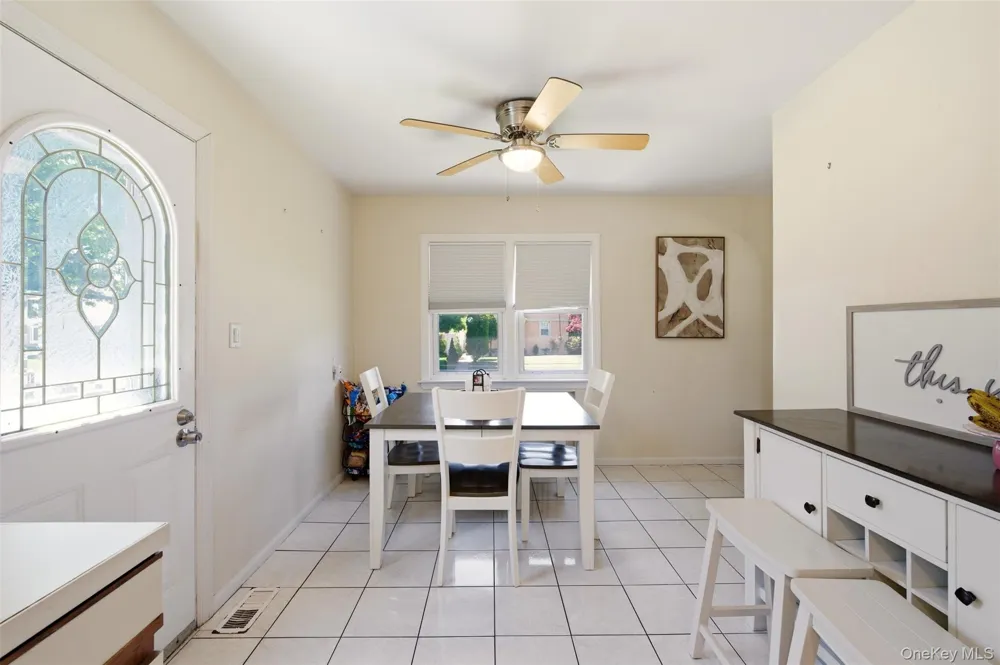 1155 Delmar Avenue Franklin Square, NY 11010