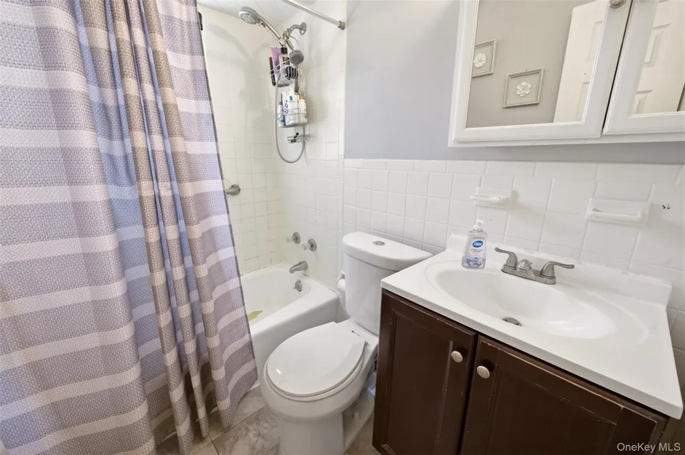 1155 Delmar Avenue Franklin Square, NY 11010