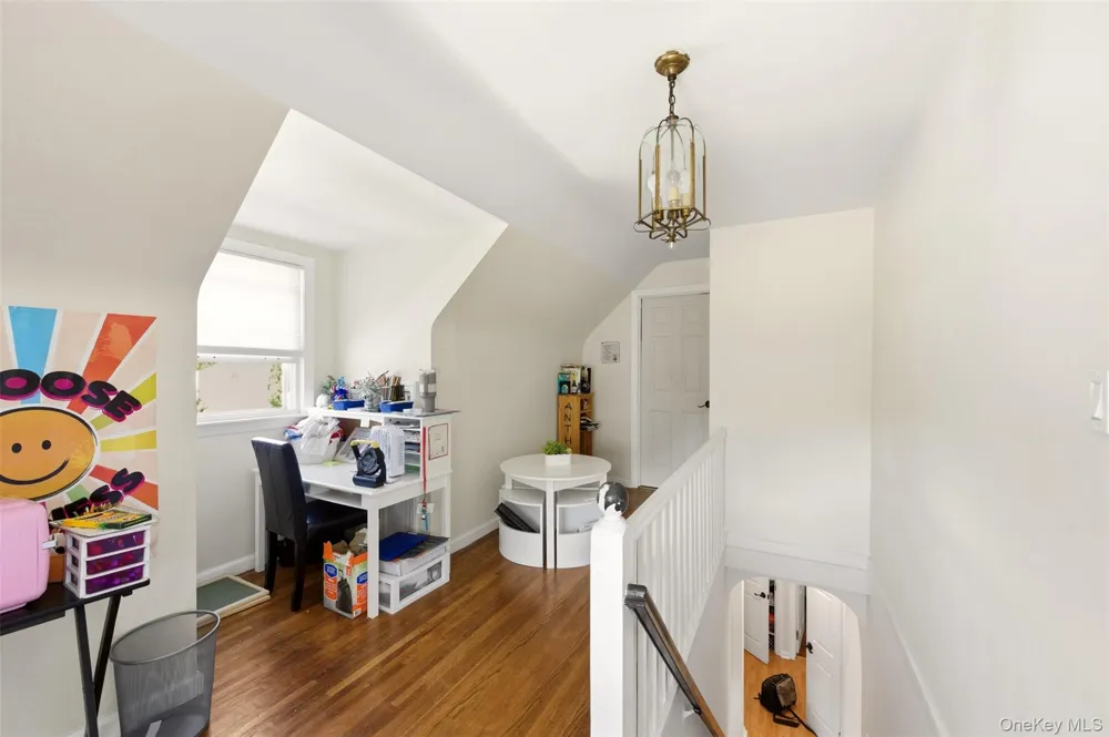 1155 Delmar Avenue Franklin Square, NY 11010