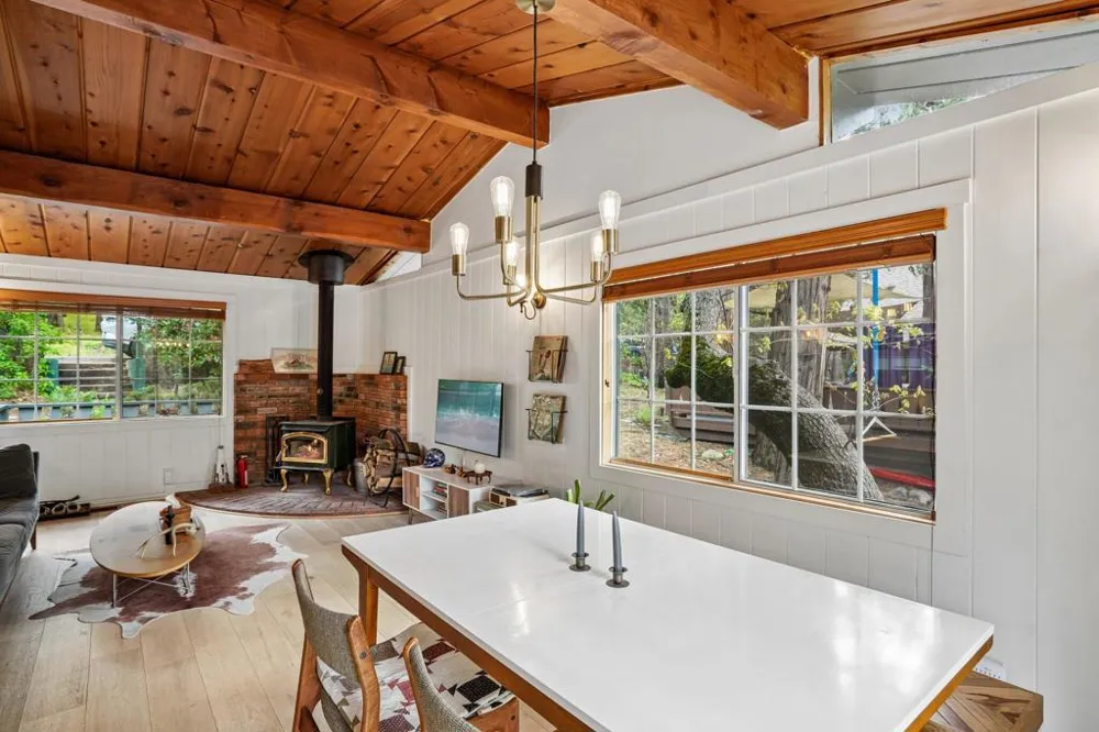 26011 Hemstreet Place Idyllwild, CA 92549