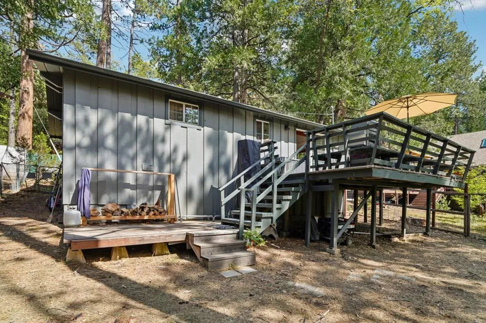 26011 Hemstreet Place Idyllwild, CA 92549
