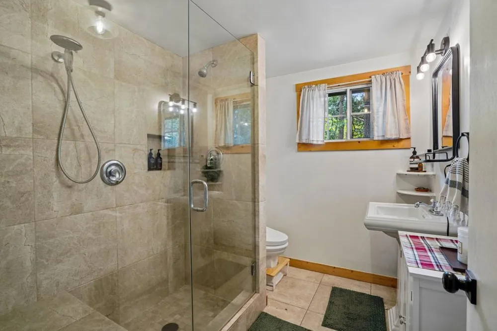 26011 Hemstreet Place Idyllwild, CA 92549